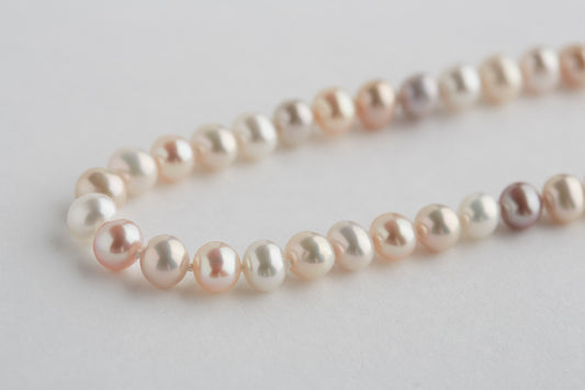 Multicolore pearl necklace