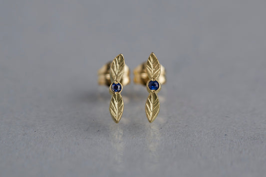 Bloom earrings + sapphire (blue)