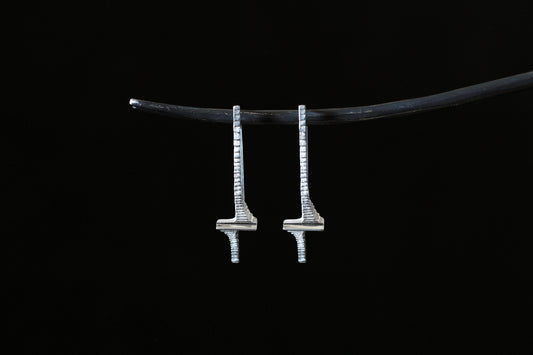 Unknown knowns earrings "M" / Silver
