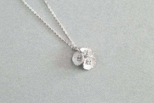 Petit flower necklace " 小さなお花3つ " / Silver