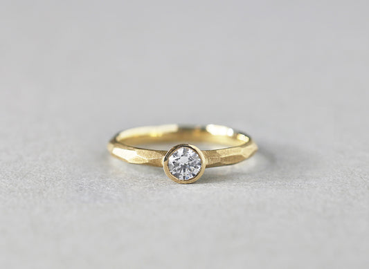 Rough cut bezel