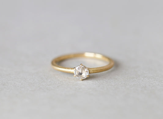 Norme solitaire -rose cut-