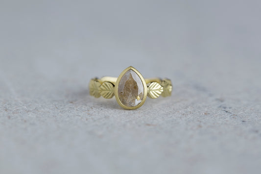 Leaf ring + diamond ( drop )