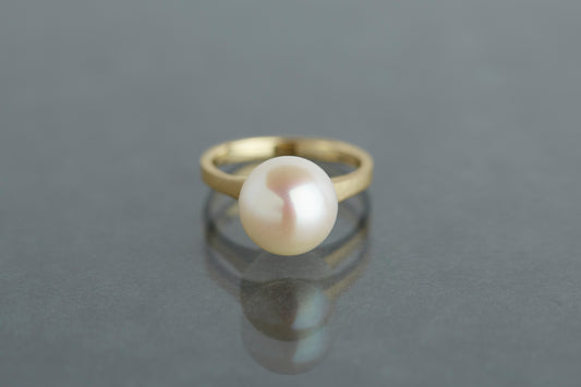 Neat pearl ring / K18