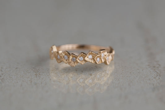 Akiraka ring + mele diamonds (ice color)