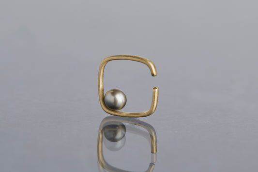 Syami ear cuff +Tahiti pearl