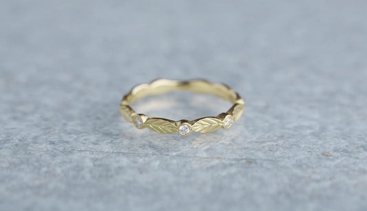 Bloom ring + diamond / K18