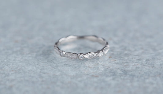 Bloom ring + diamond / Pt900