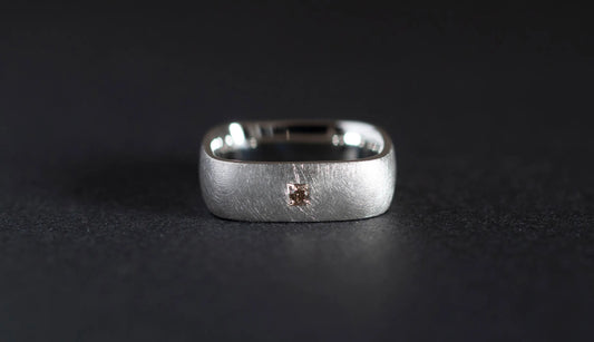 Syami ring + light brown diamond / Silver