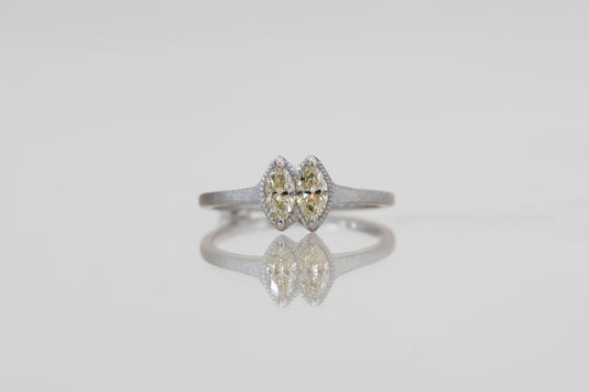 Double marquise diamonds ring ( light yellow )