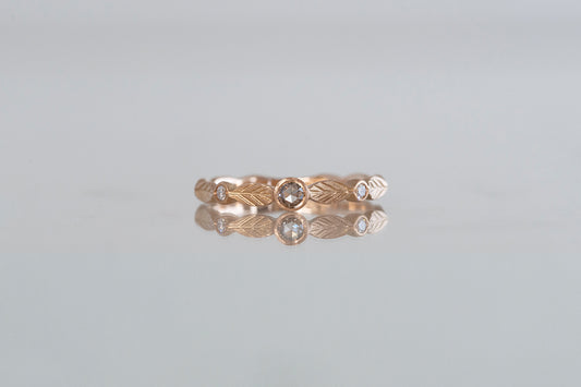 Bloom ring + diamond (bezel)