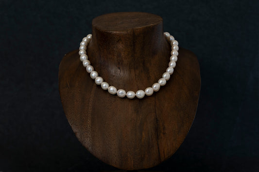 White pearl necklace