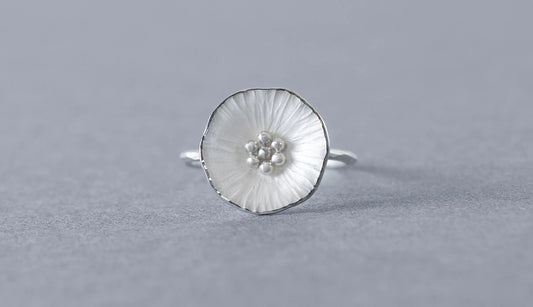 Flower ring " M " / Silver