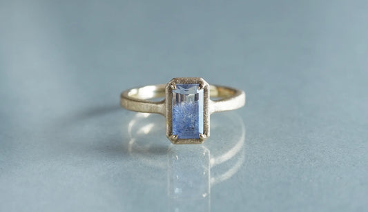 [Ryui Monthly piece] Dumortierite in quartz ring