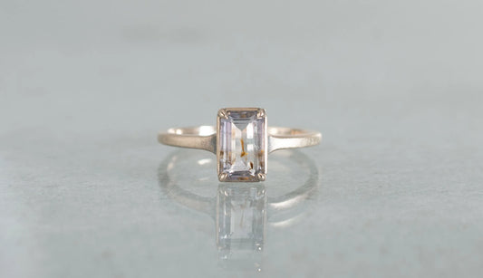 Goethite in amethyst ring / K10 Smoky gold