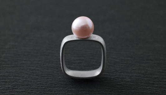 Syami ring + pearl / Silver
