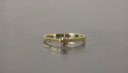 Unknown knowns line ring + diamond (yellow)