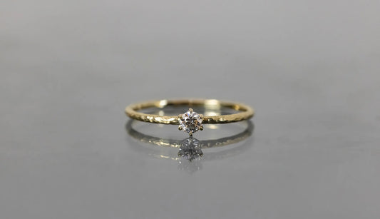 Twig + 0.1ct diamond ring (very light brown) / K18