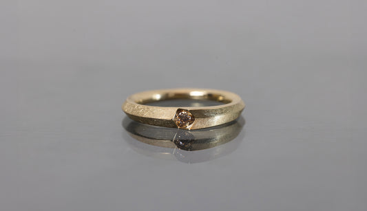 Destination ring + diamond (brown)