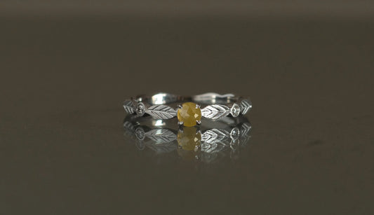 Bloom ring + diamond (yellow)