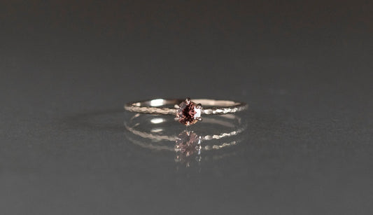 Twig ring + sapphire ( red orange )