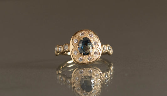 Pebble little ring + bicolor sapphire
