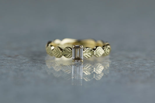 Leaf little ring + diamond
