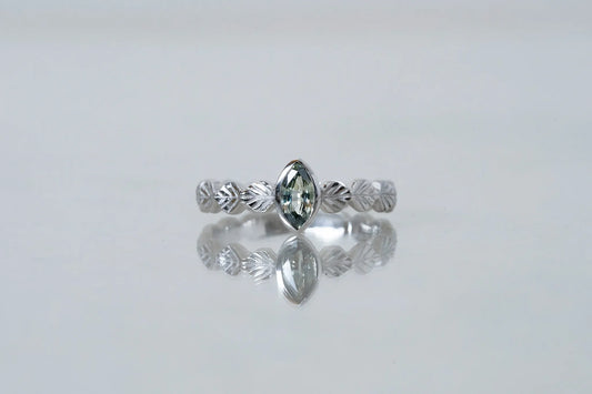 Leaf little ring + sapphire (pale green)