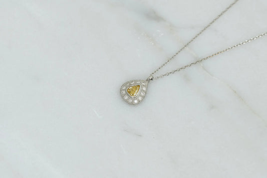 Drop cut diamond necklace (yellow)