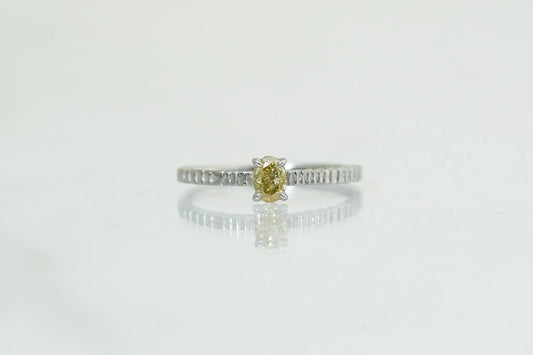 Unknown knowns line ring + diamond (yellow)