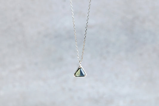 Bicolor sapphire necklace