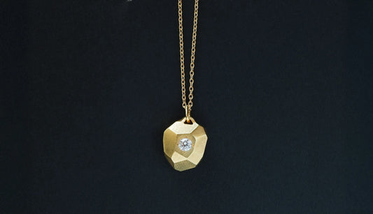 Still necklace "M"