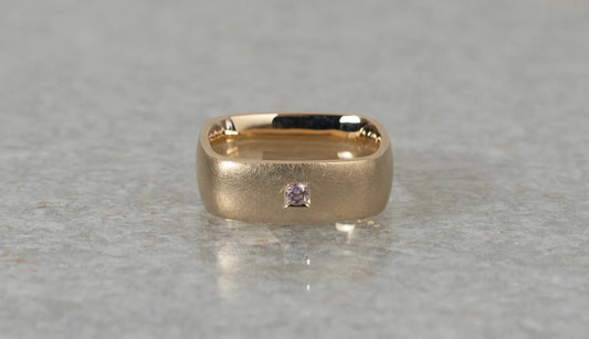 Syami ring + pink diamond / K10