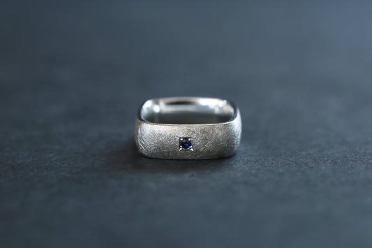 Syami ring + sapphire / Silver