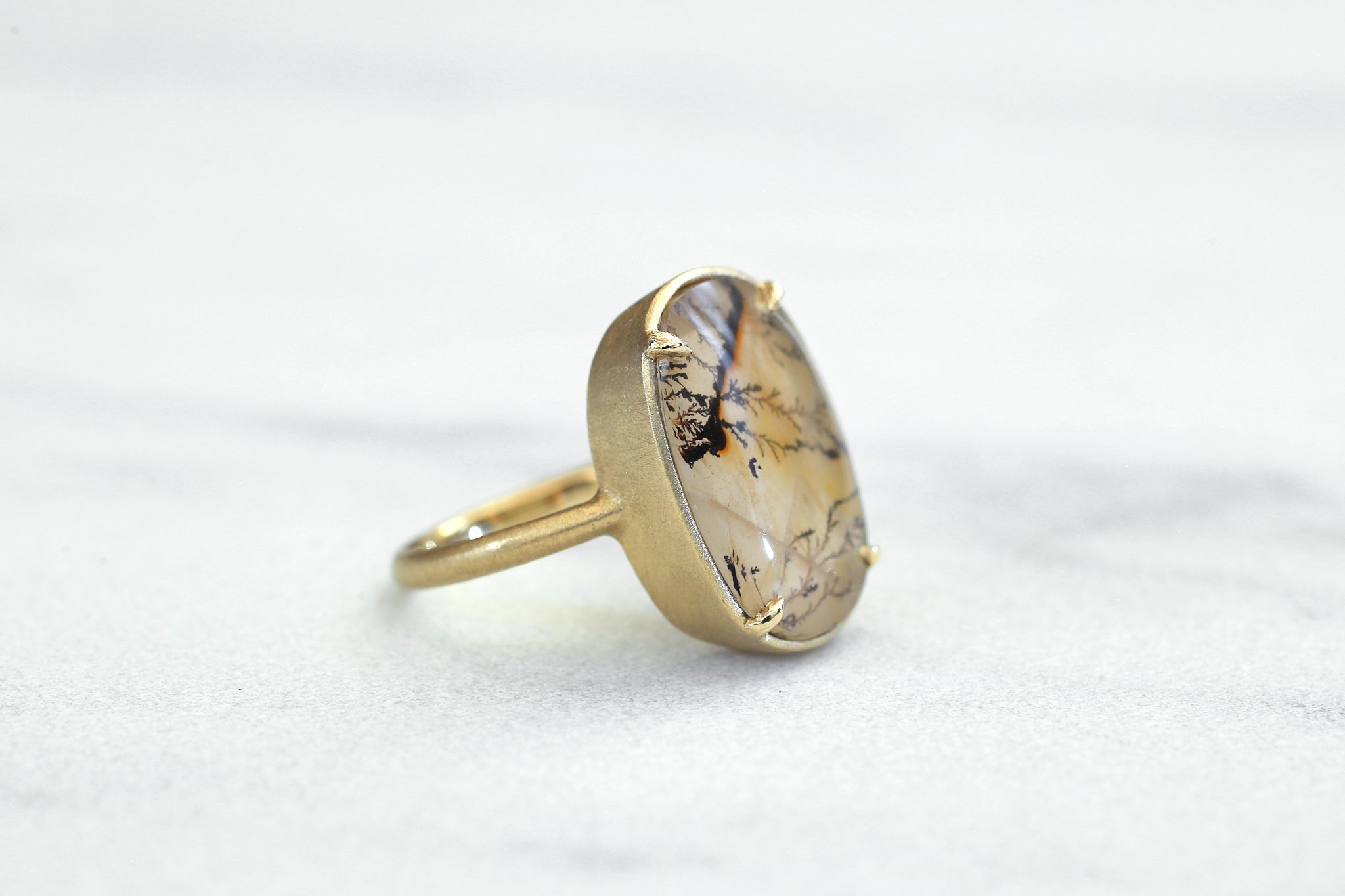 Dendritic quartz ring – Ryui