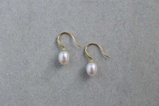 Pearl hook earrings (rice)