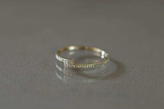 Unknown knowns line ring + diamond