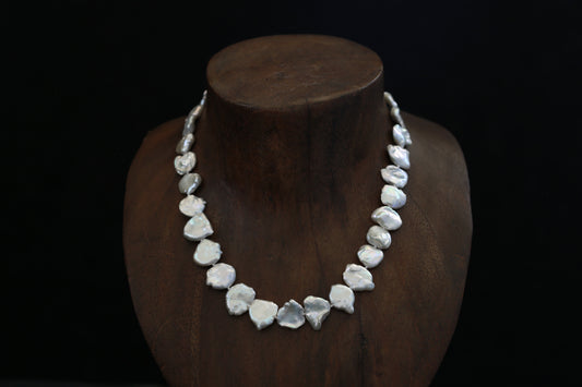 Coin pearl necklace