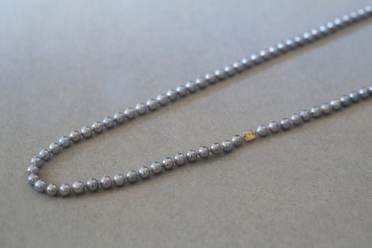 Gray pearl endless necklace