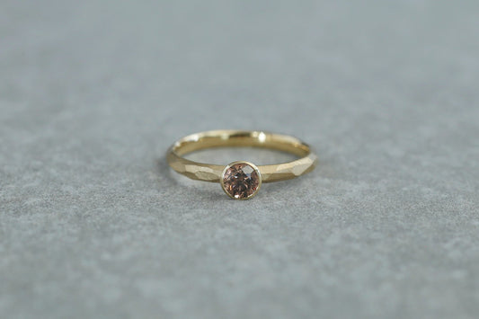 Rough cut ring + 0.35ct diamond ( cognac brown ) / K18