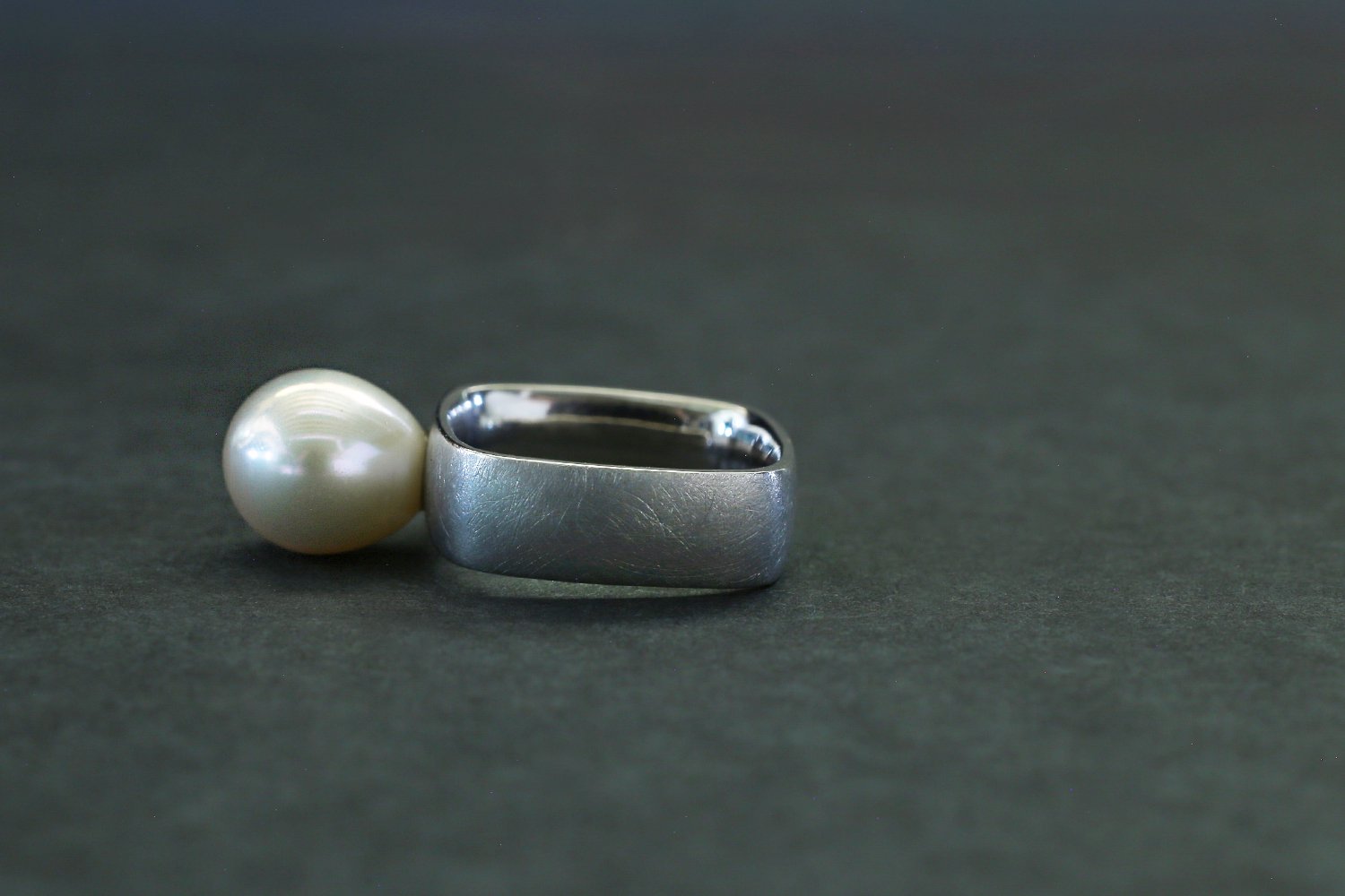 Syami ring + Pearl / Silver – Ryui