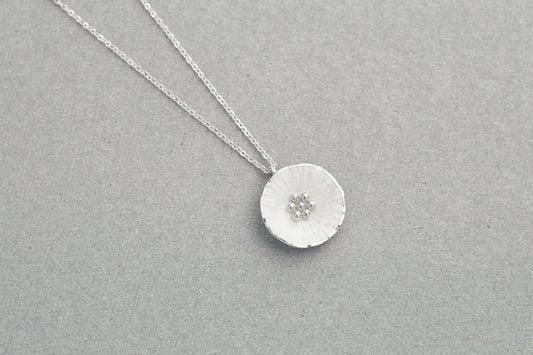 Flower necklace / Silver