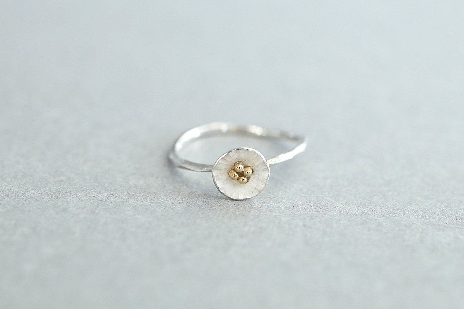 Petit flower ring / Mix