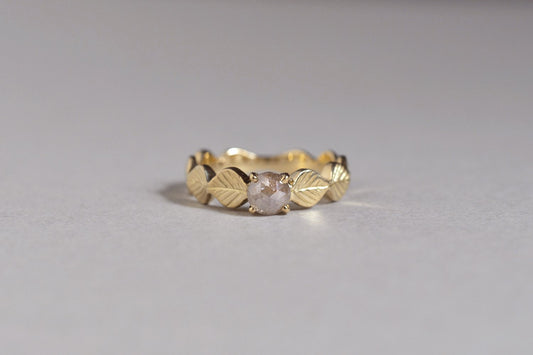 Leaf ring + rosecut diamond ( gray ) / K18
