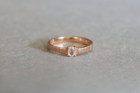 Eon ring + oval rosecut diamond / K18PG